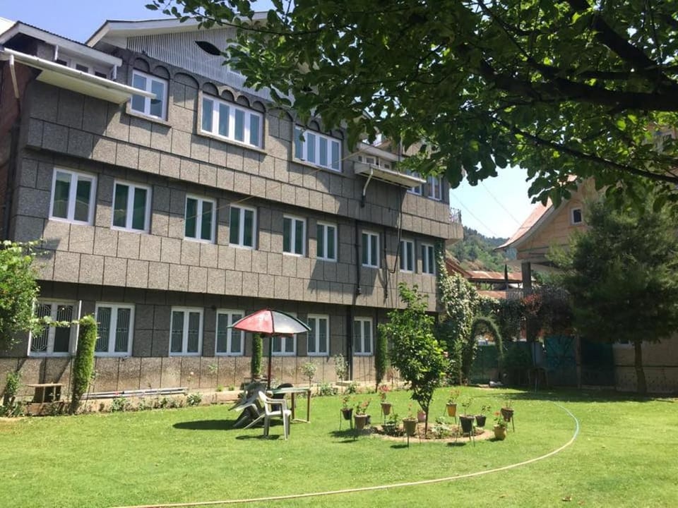 Hotel Humza Hotel in India