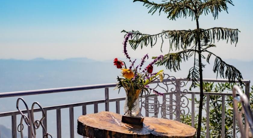 Hotel Seclude Mussoorie Resort in Uttarakhand