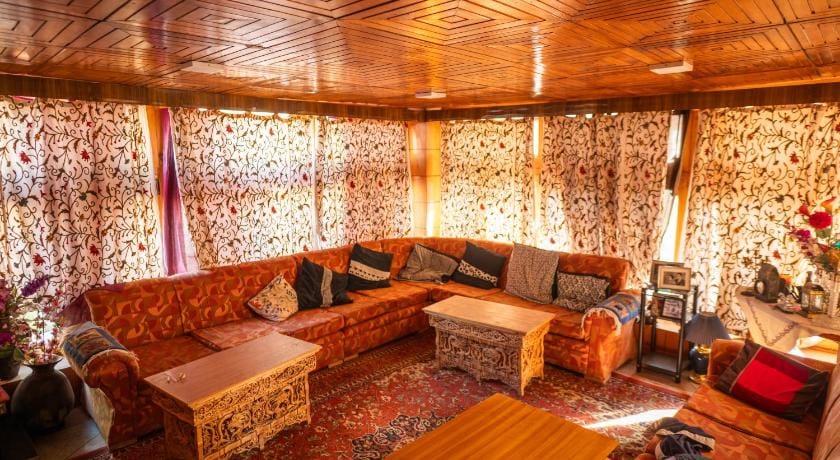 Sangto Green Guest House Bed and Breakfast in India