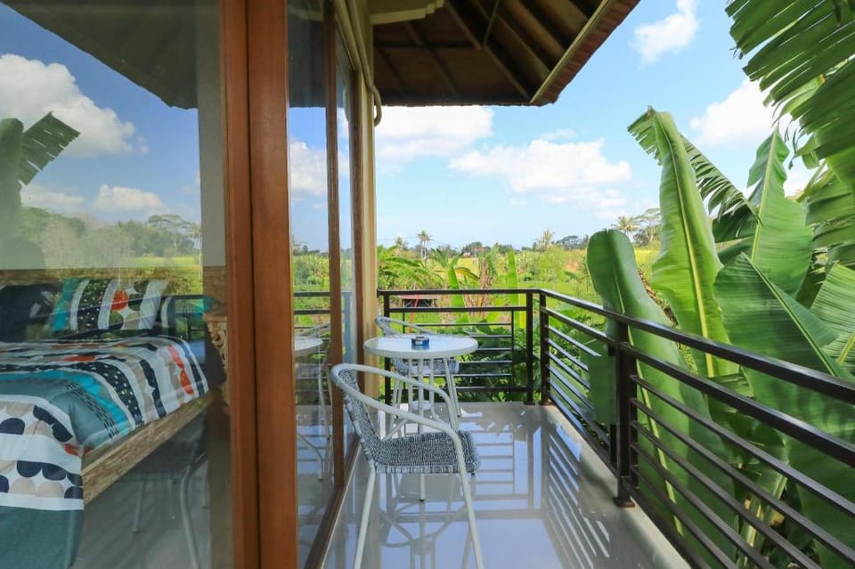 Sunari Guesthouse Bed and Breakfast in North Kuta