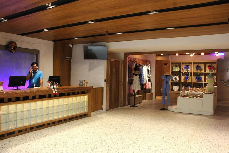 Koa D Surfer Hotel Hotel in North Kuta