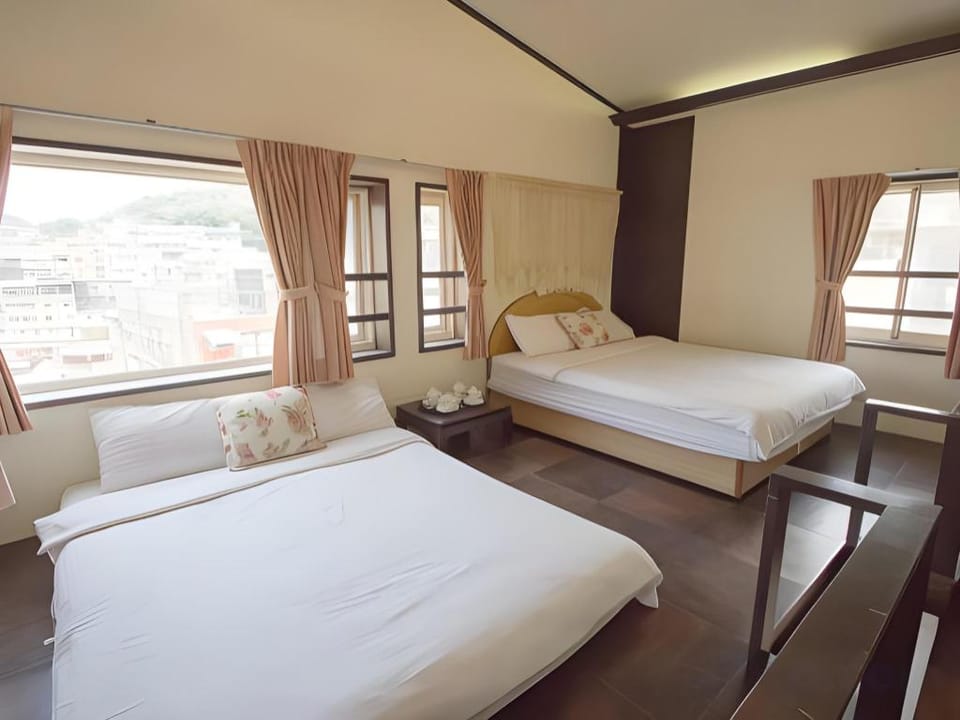 Jiufen ShiJia Guest House Bed and Breakfast in Taiwan, Province of China