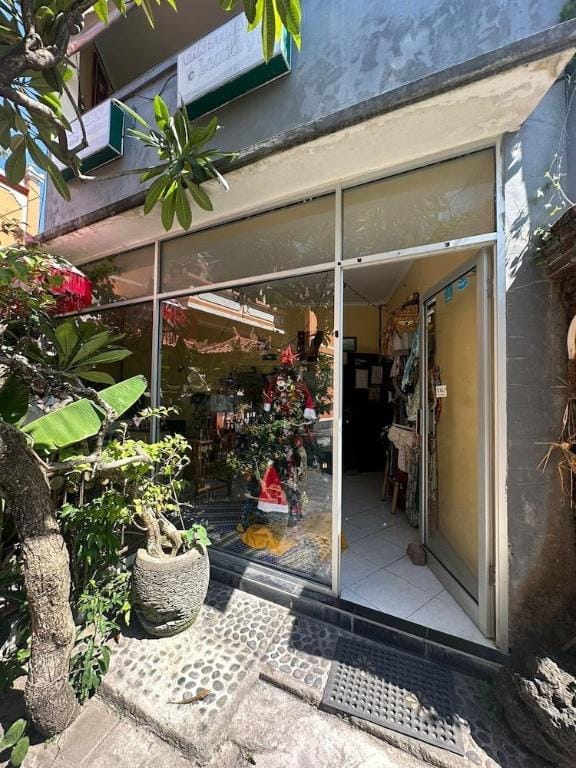 Sari Buana Bed and Breakfast Bed and Breakfast in Kuta