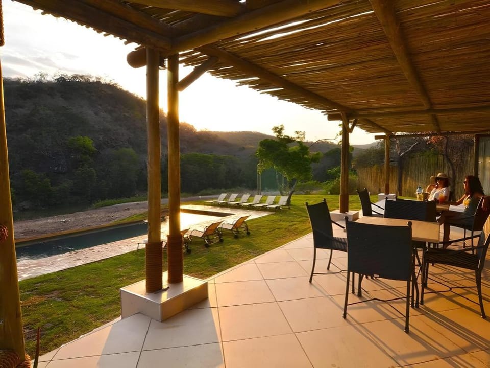 Amakhosi Safari Lodge Hotel in KwaZulu-Natal