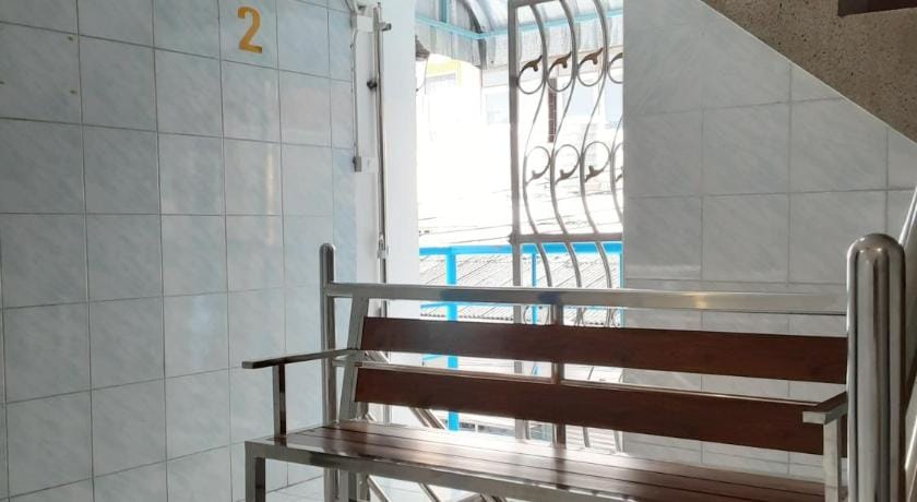 New Central Guesthouse Bed and Breakfast in Bangkok