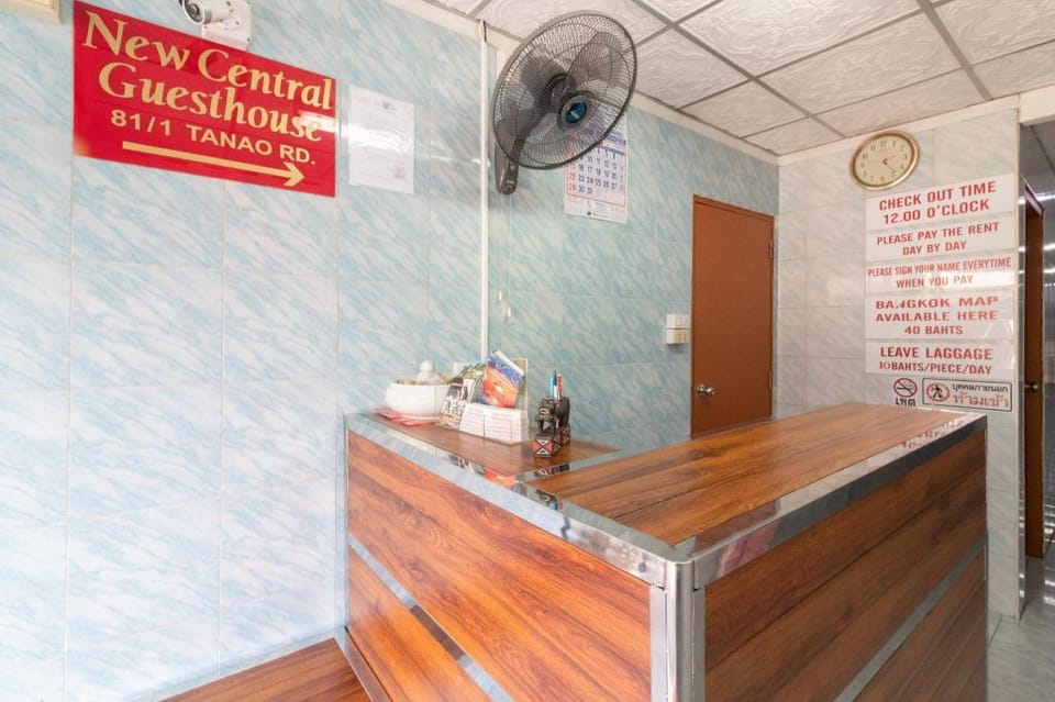 New Central Guesthouse Bed and Breakfast in Bangkok