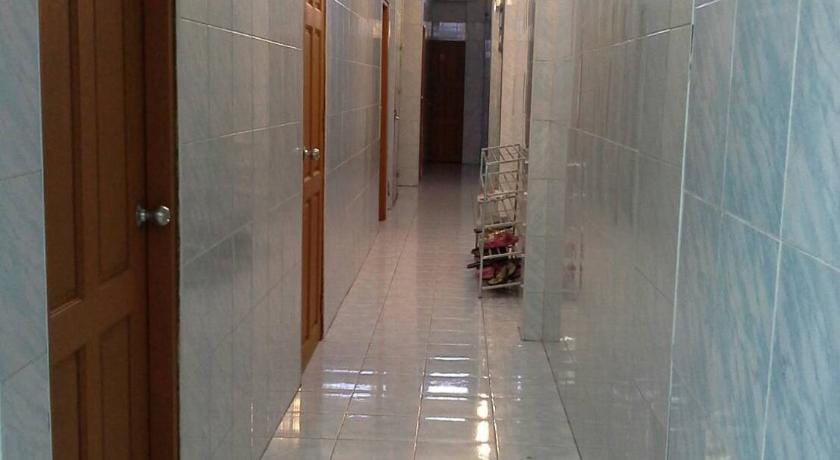 New Central Guesthouse Bed and Breakfast in Bangkok