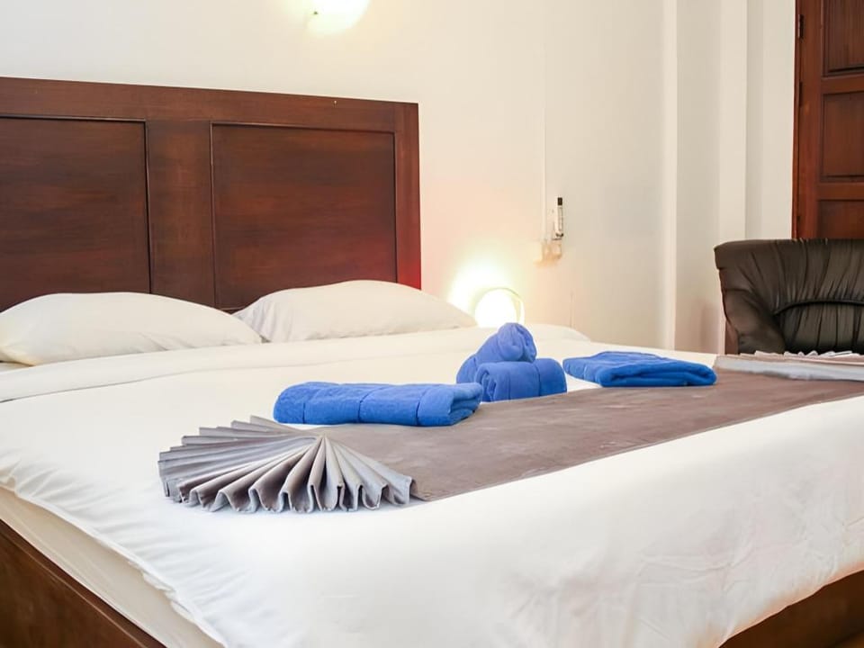 Aquarius Gay Guesthouse and Sauna Hotel in Patong