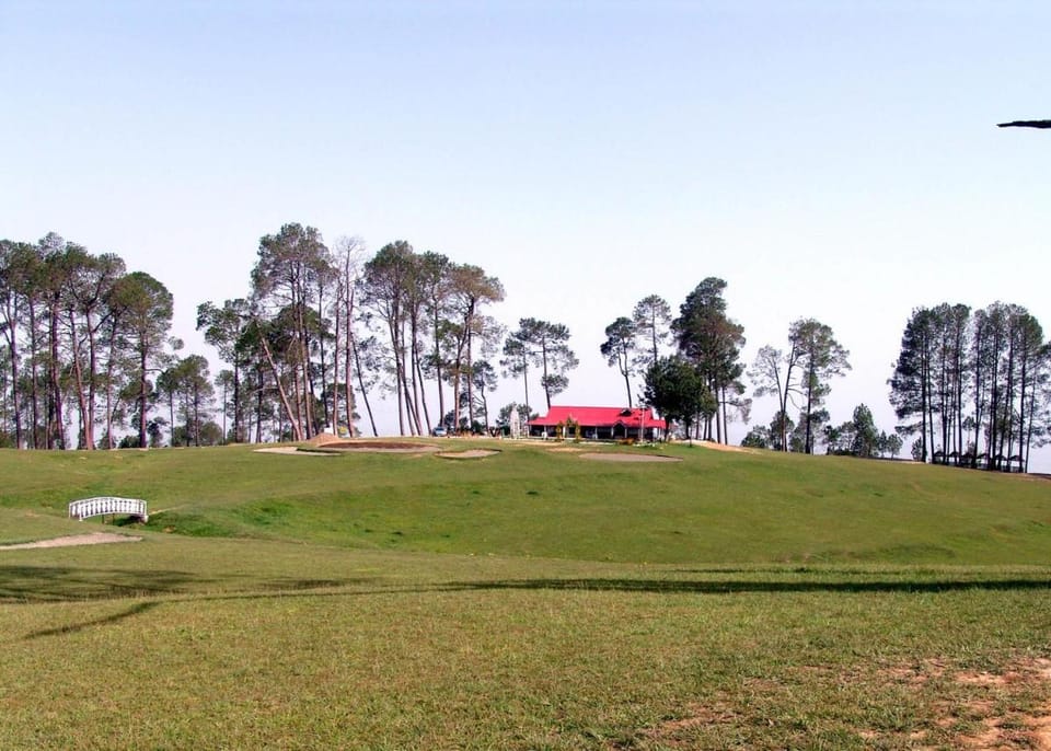 Woodsvilla Residency Ranikhet Hotel in Uttarakhand