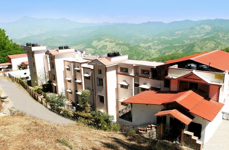 Woodsvilla Residency Ranikhet Hotel in Uttarakhand