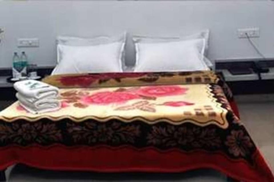 Hotel RadhikaPalace Hotel in Uttar Pradesh