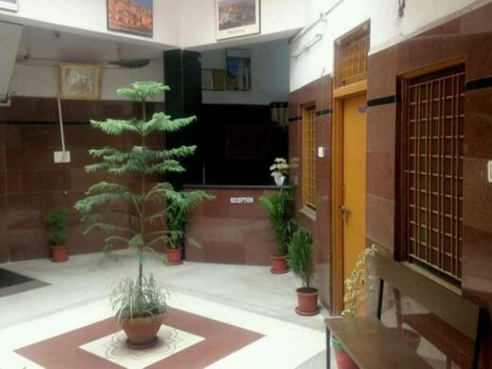 Hotel RadhikaPalace Hotel in Uttar Pradesh