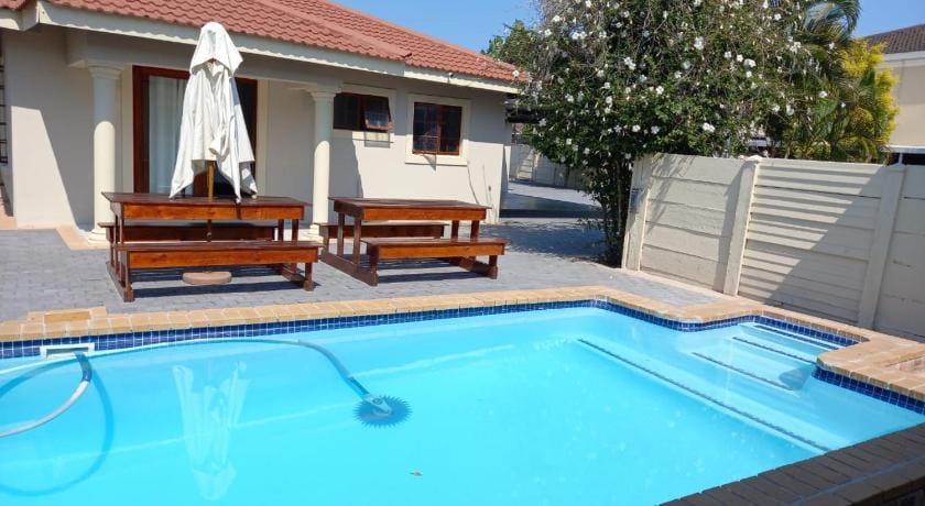 eSangweni Guest House Bed and Breakfast in KwaZulu-Natal