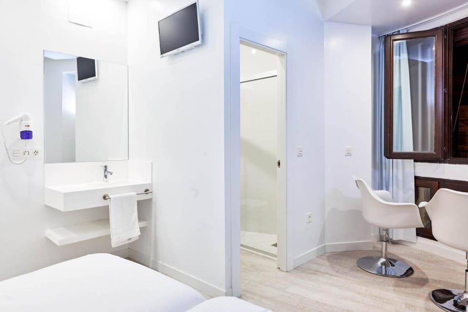 AMC Granada Hostal Hostel in Granada