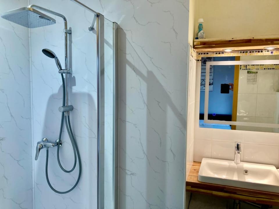 B&B-Les Balcons de Maragon Bed and Breakfast in Carcassonne