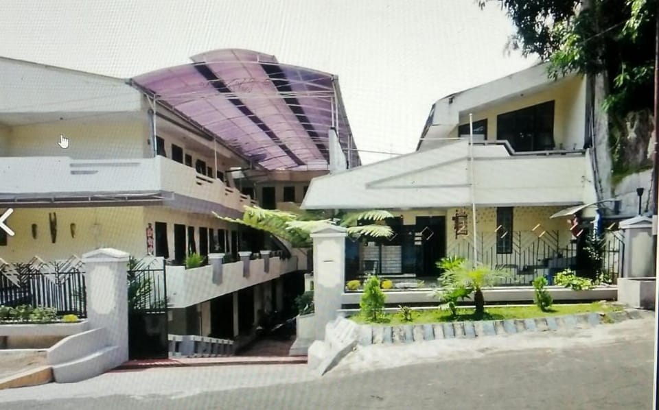 Adel Guest House Hotel in East Java