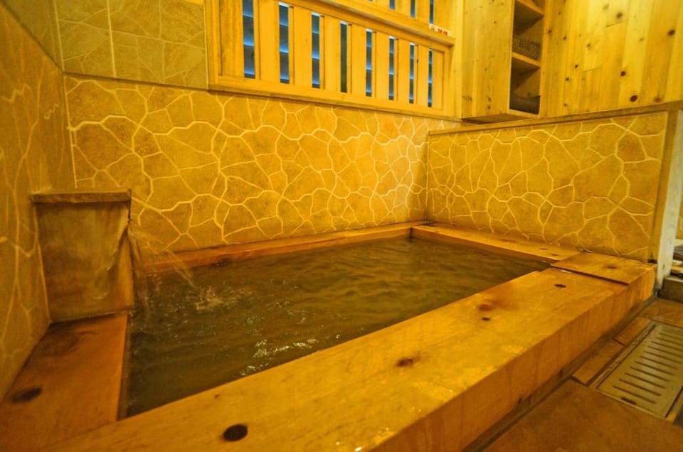 Yunohira-Onsen Takaosou Ryokan in Japan