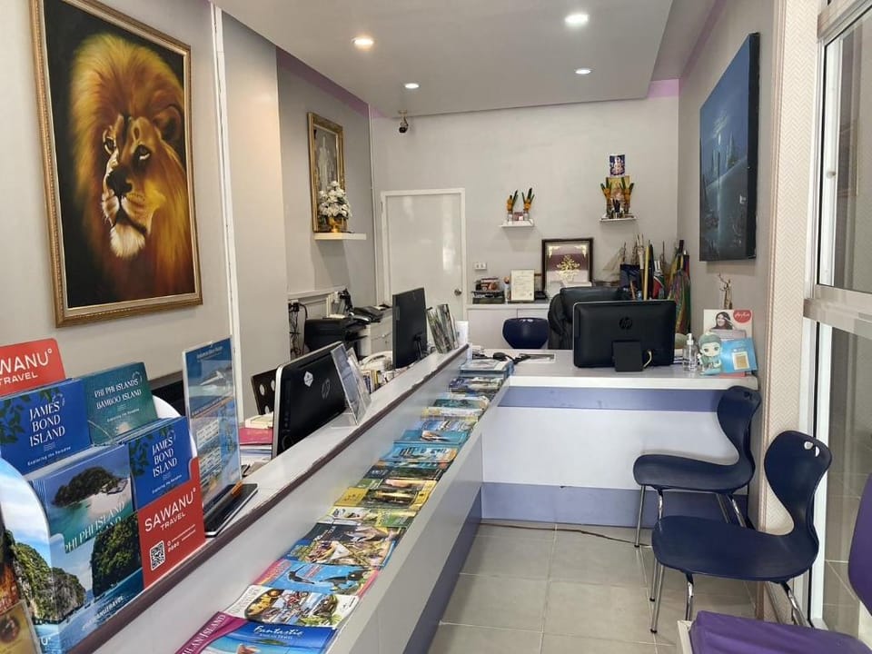 Angelina Guest House Bed and Breakfast in Patong
