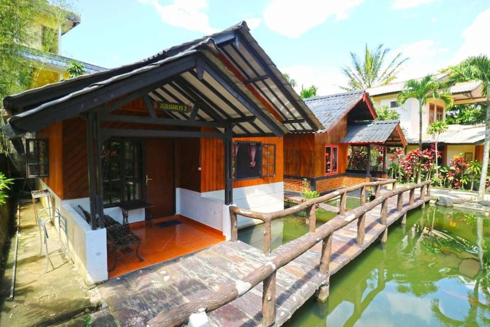 Aquarius Orange Hotel & Villa Hotel in Cisarua