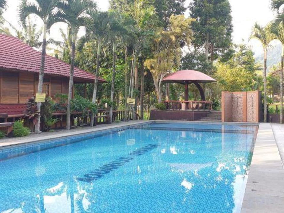 Aquarius Orange Hotel & Villa Hotel in Cisarua