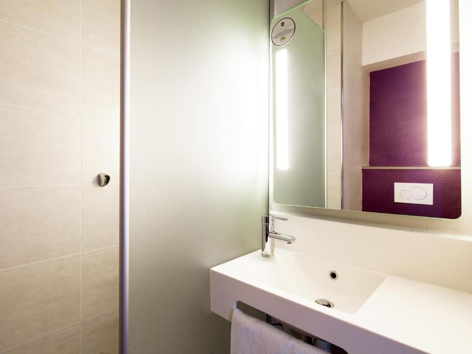 B&B HOTEL Paris Romainville Noisy-le-Sec Hotel in Paris