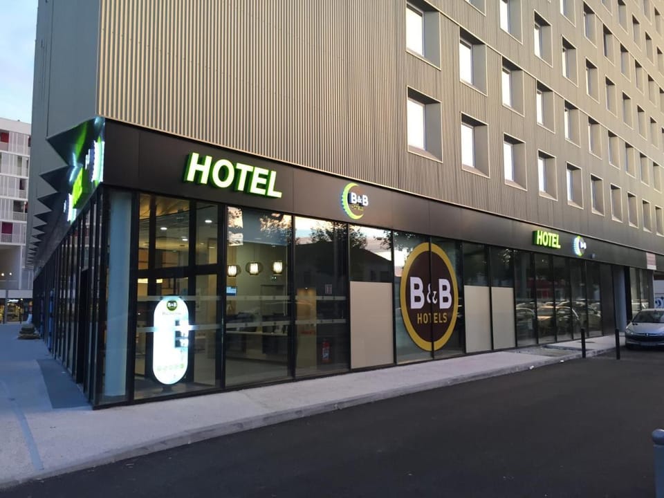 B&B HOTEL Bordeaux Centre BÃ¨gles Hotel in Bordeaux