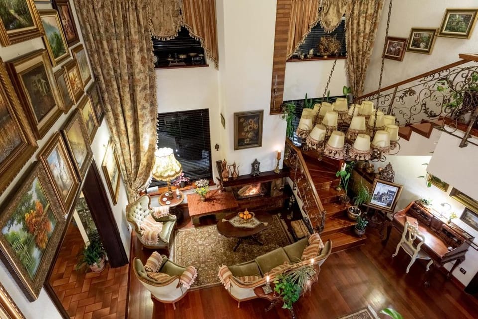 Conacul Malul Alb Bed and Breakfast in Romania