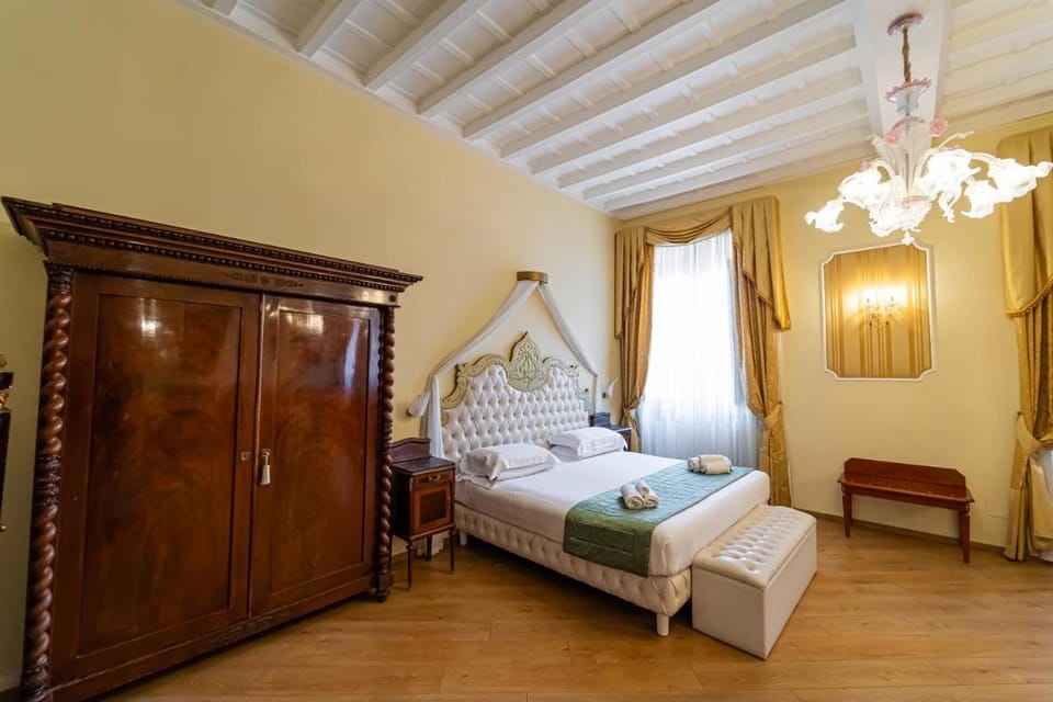 Trevi Rome Suite Bed and Breakfast in Rome