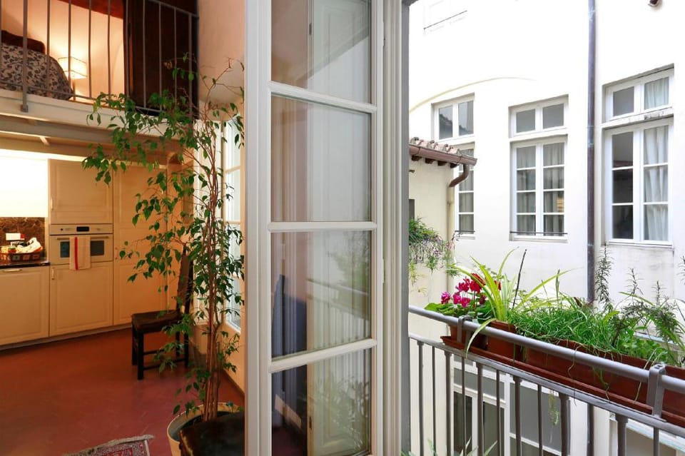 Florence Pitti Loft Apartment in Florence