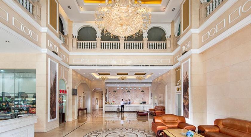 Vienna Hotel Guangdong Dongguan Chang'an Station Bubugao Hotel in Shenzhen
