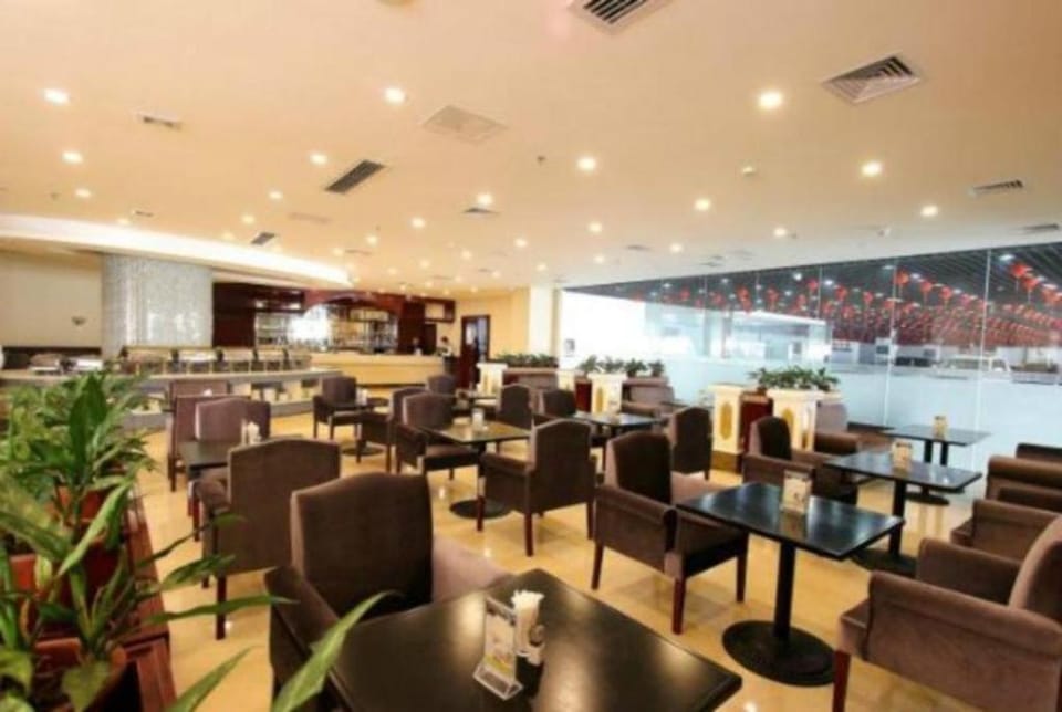 Vienna Hotel Shenzhen Shajing Shangnan Branch Hotel in Shenzhen
