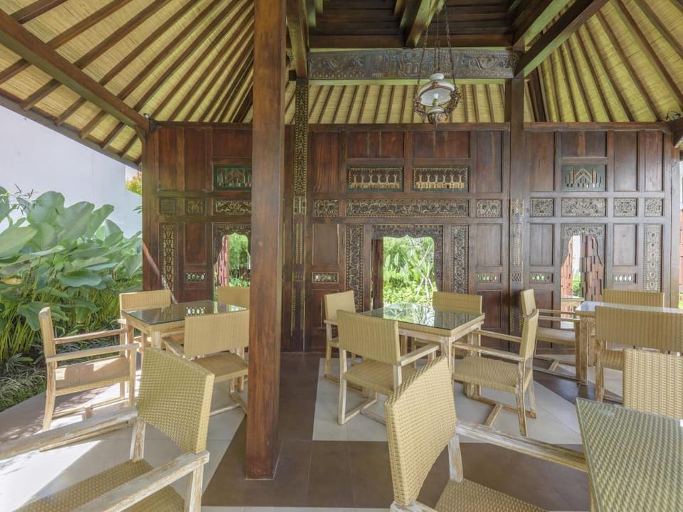 Hotel Dafam Savvoya Seminyak Resort in Kuta