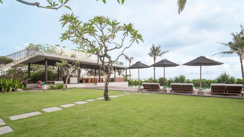 Arnalaya Beach House Villa in North Kuta