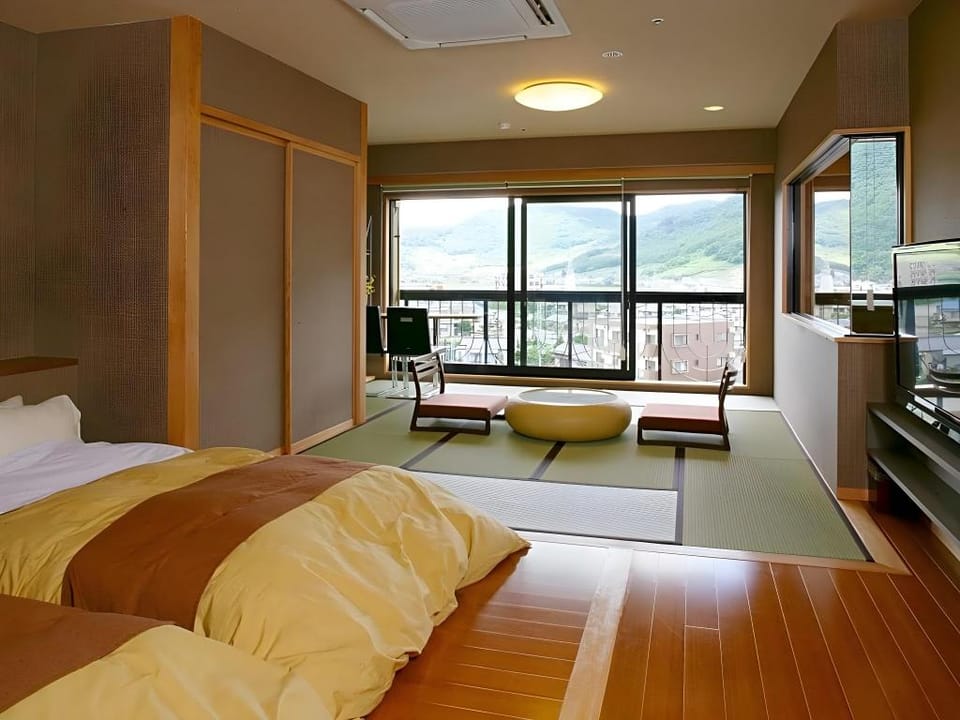 Mt. Fuji Hanayagi no Sho Keizan Ryokan in Nagano Prefecture