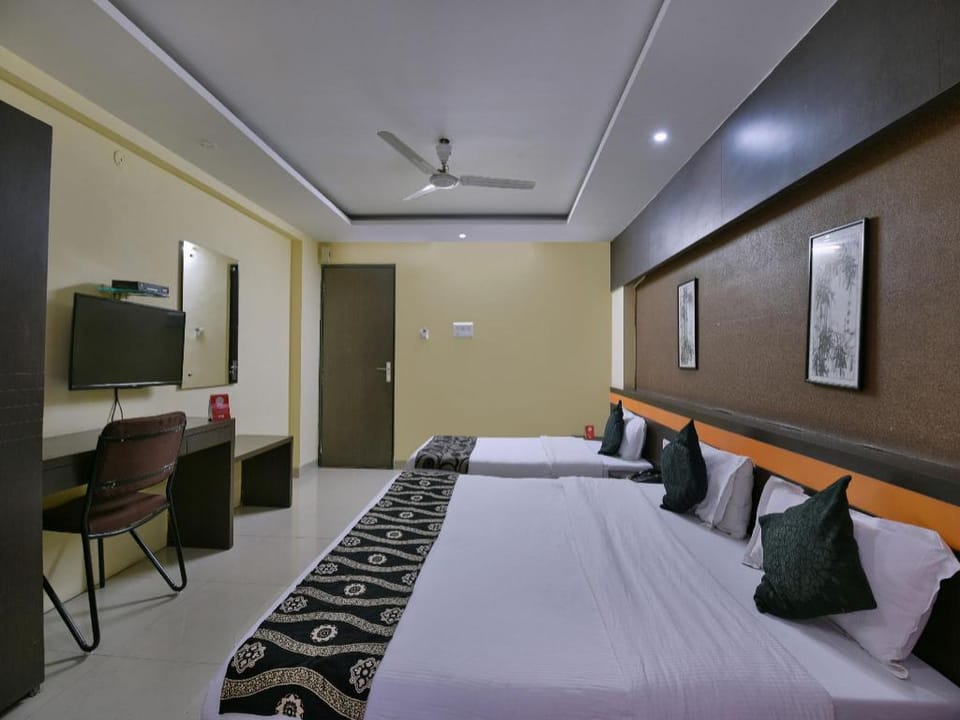 Collection O Hotel Diamond And Residences Hotel in India