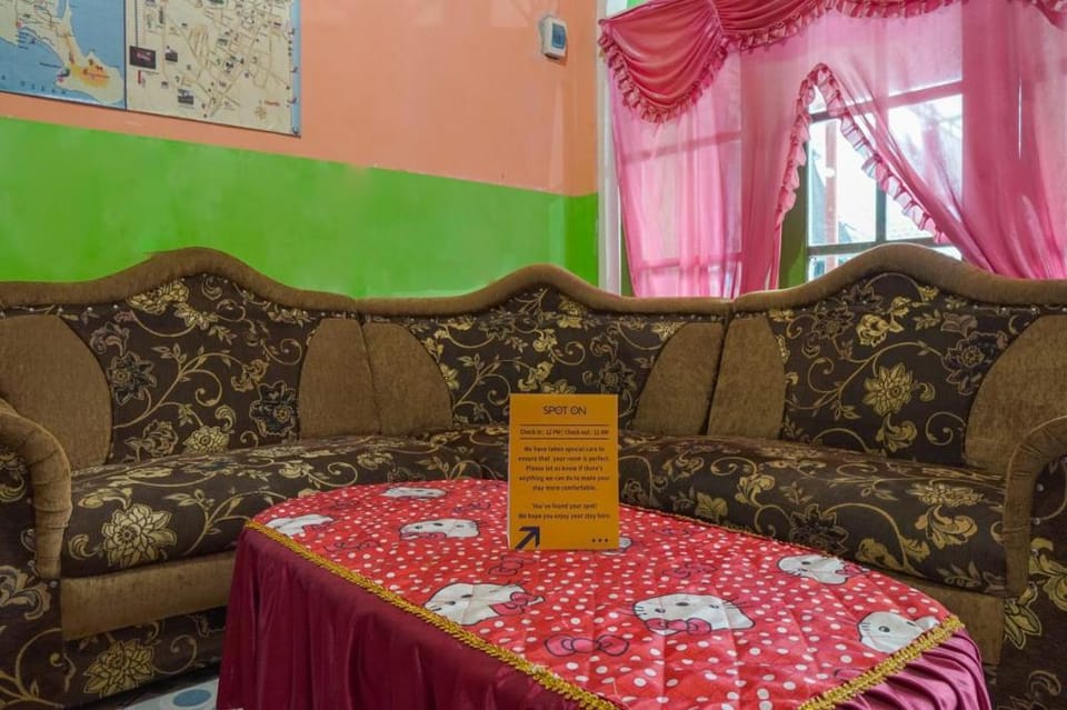 Hotel O Gandrung Payungan Family InnNearStasiun Banyuwangi Kota Hotel in East Java