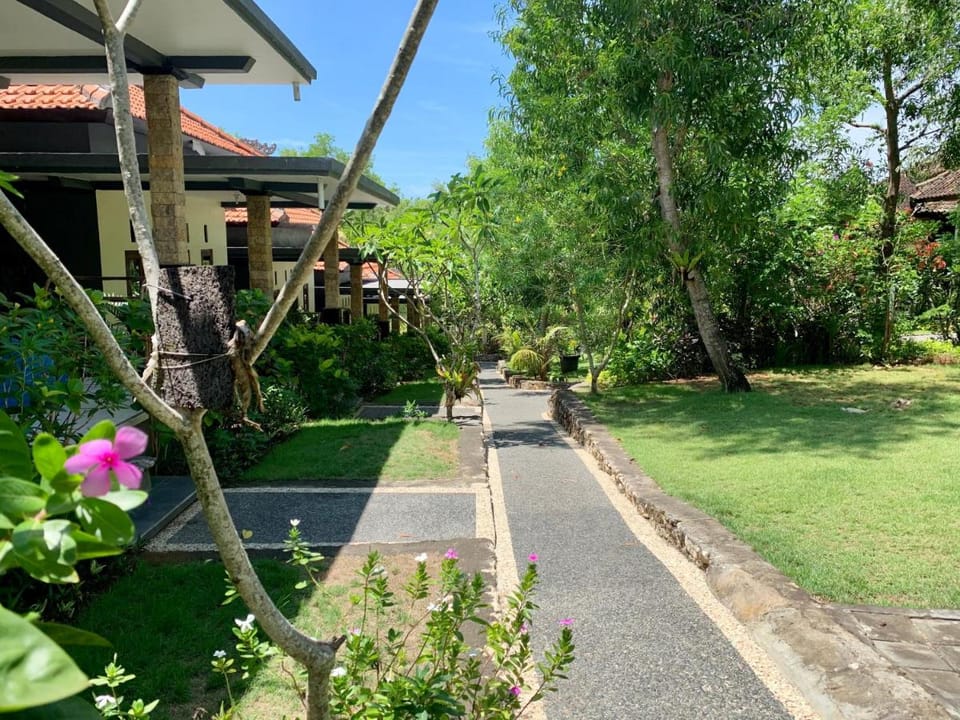 Tregge Surf Camp Uluwatu Bed and Breakfast in Bali
