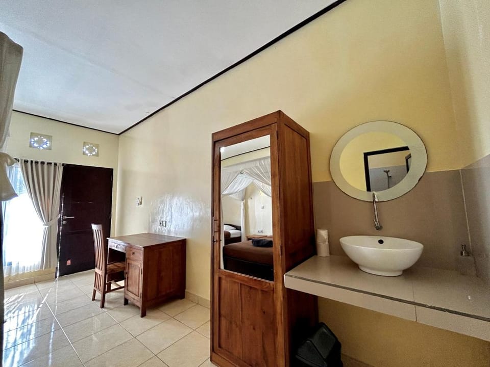 Tregge Surf Camp Uluwatu Bed and Breakfast in Bali