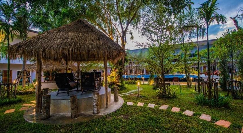 Bora Bora Villa Phuket Hotel in Chalong