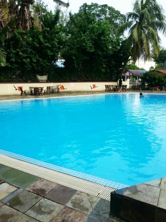 Jean Clean & Comfy 3 Bedroom Apt Bayu Emas J Apartment in Batu Ferringhi, Penang, Malaysia