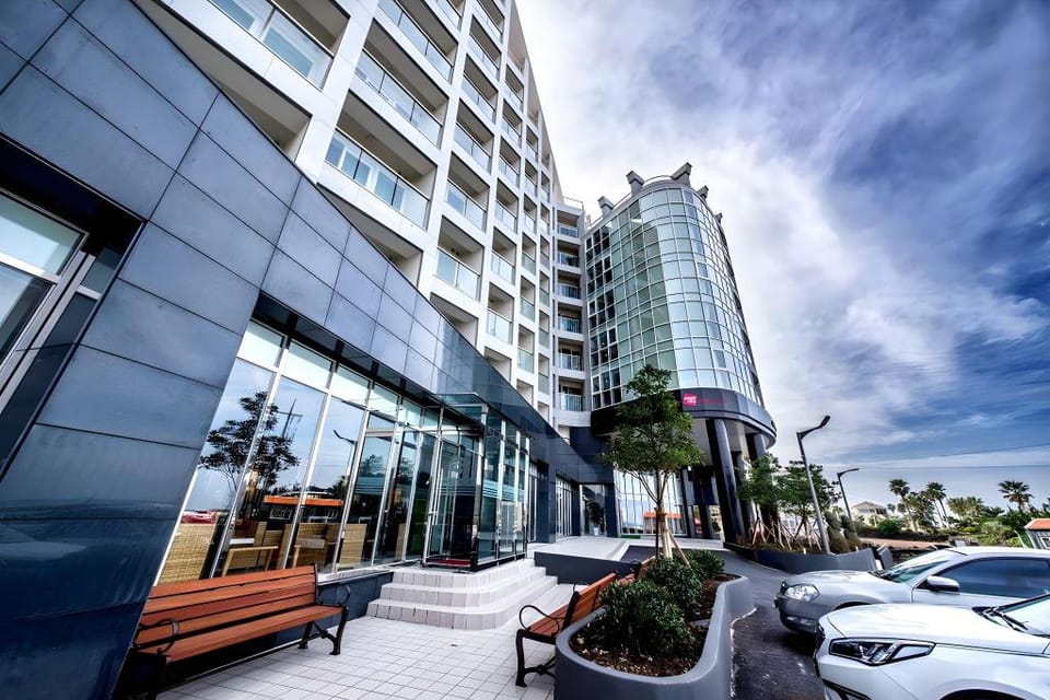 Aimi Jeju Beach Hotel Hotel in South Korea