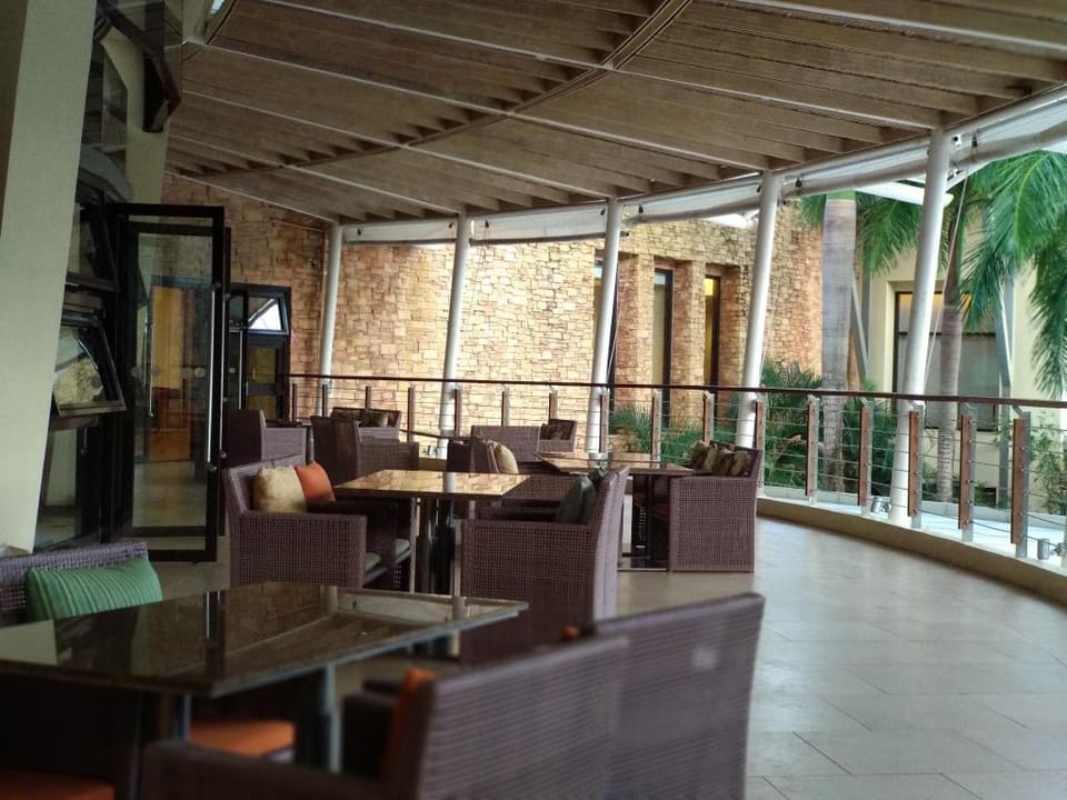 Condo Units Pico De Loro Hamilo Coast Apartment in Nasugbu