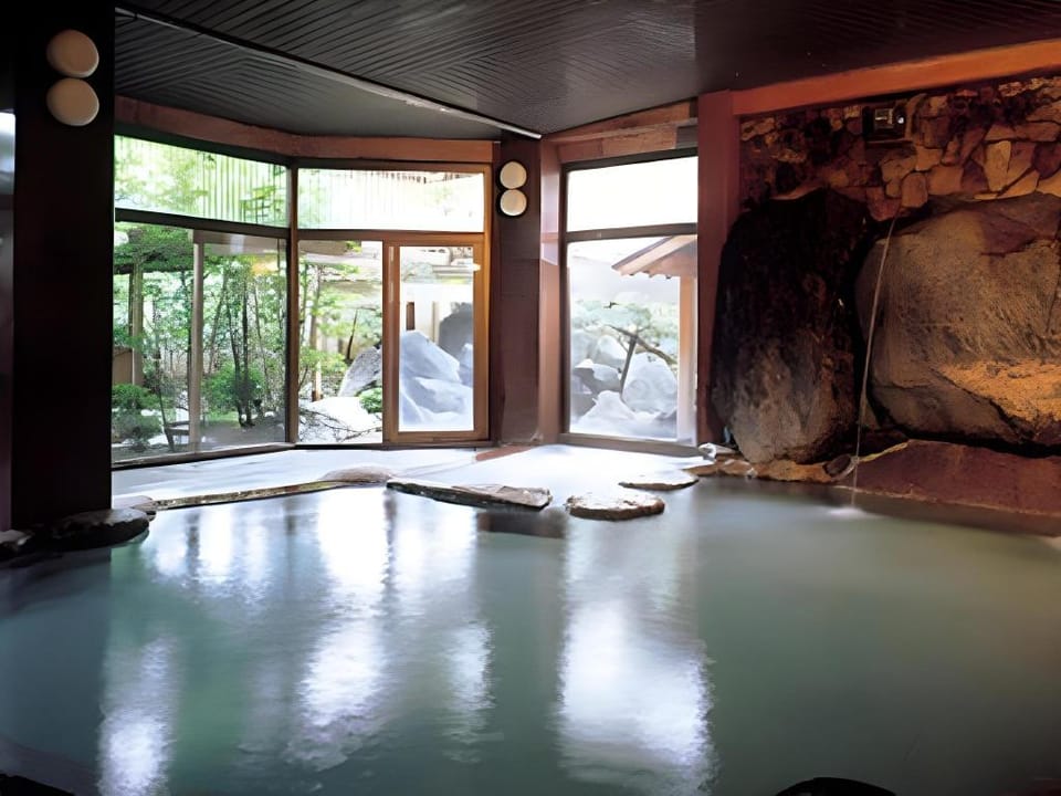 Ryokan Izutsuya Hotel in Hyogo Prefecture