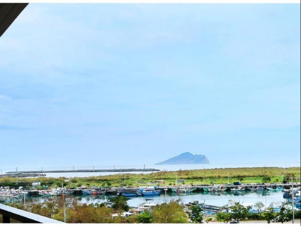 Meet Love at Pacific Ocean Turtle Island Bed and Breakfast Bed and Breakfast in Taiwan, Province of China