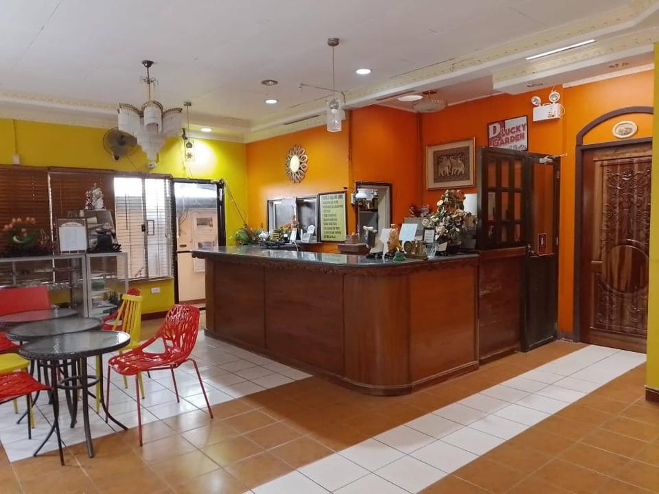 D Lucky Garden Inn and Suites Bed and Breakfast in Puerto Princesa