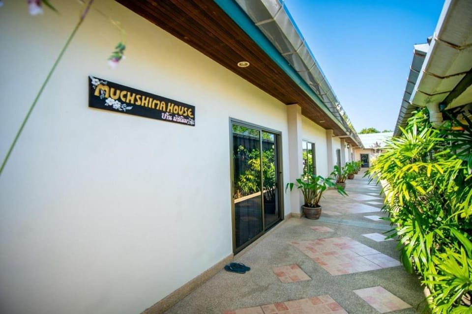 Muchshima House Bed and Breakfast in Choeng Thale