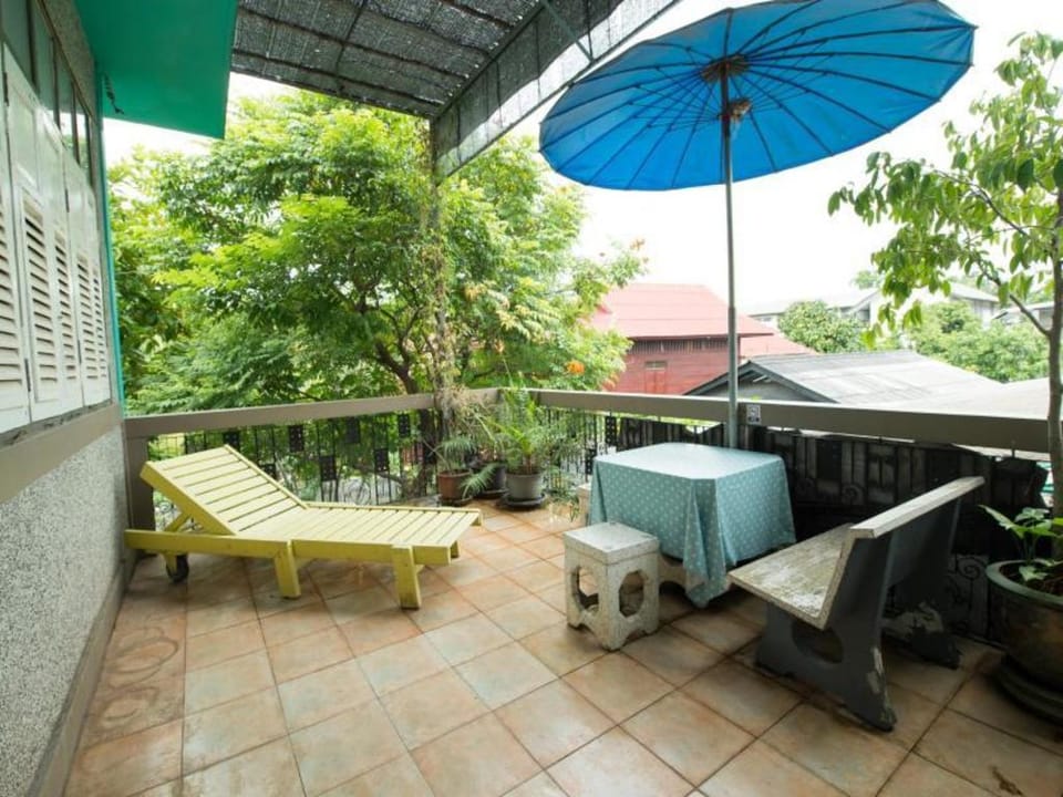 60BLUEHOUSE Bed and Breakfast in Chiang Mai