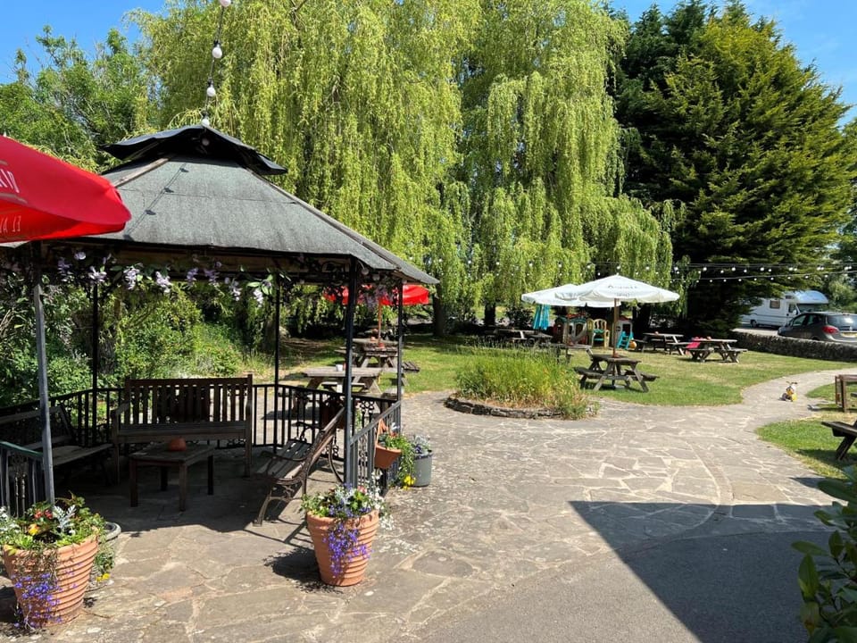 The Royal Oak Bed and Breakfast in East Staffordshire District