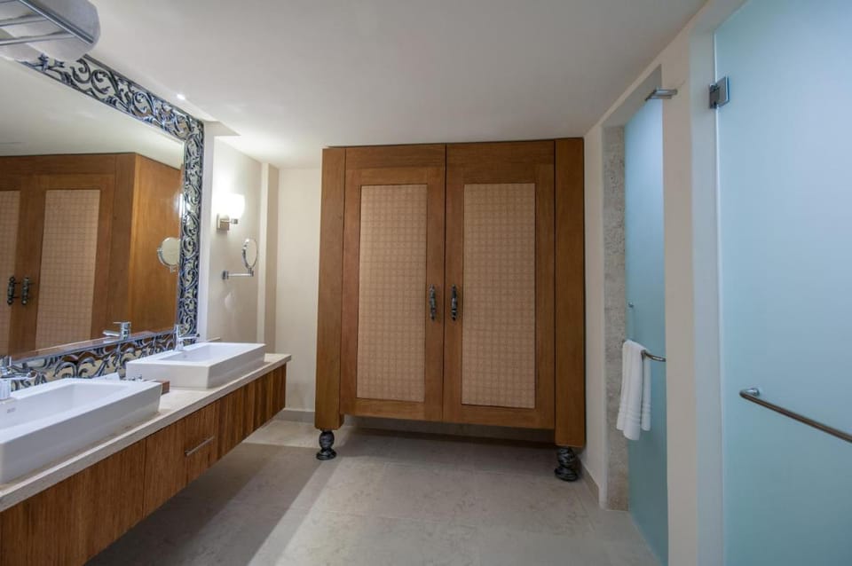 Almar Resort Luxury LGBT Beach Front Experience Resort in Puerto Vallarta