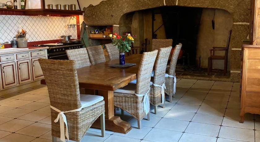 Le Clos Saint Georges Bed and Breakfast in Auvergne-Rhône-Alpes